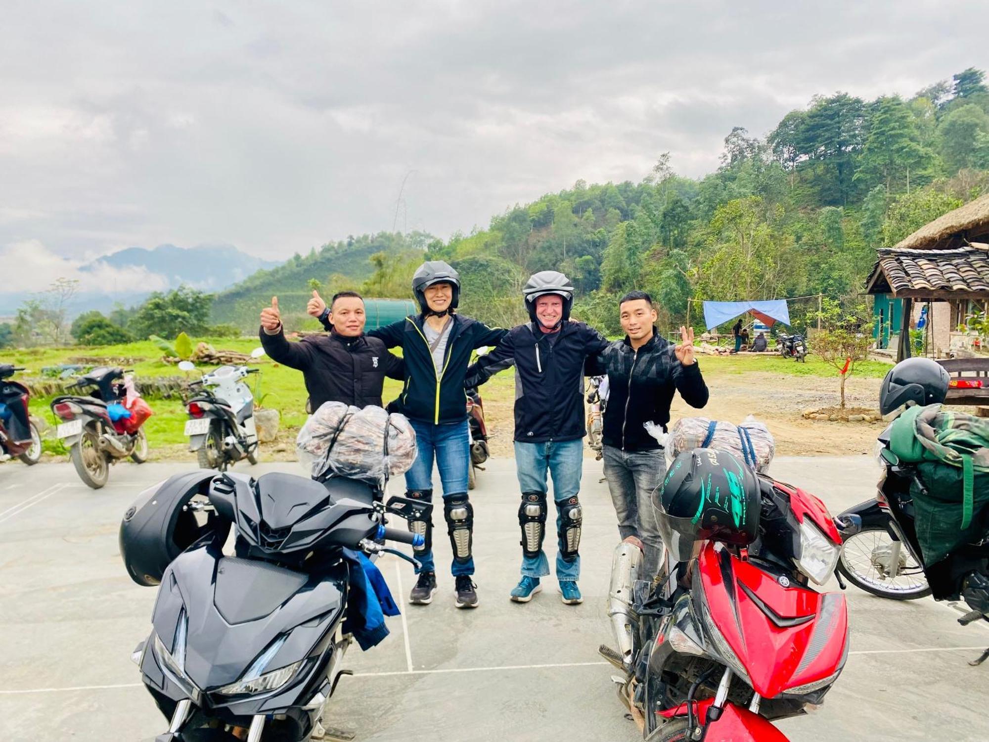 Ban Bang Ecolodge Tours & Motorbike Rental Ha Giang Extérieur photo